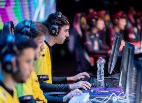 Abusando da falta de mobilidade da composição adversária, Keyd derrota INTZ no CBLoL