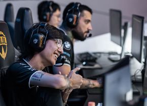 Imparável, paiN derrota INTZ e lidera isoladamente o CBLoL